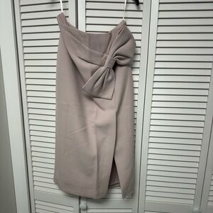 Ted Baker London slit skirt with a large bow.